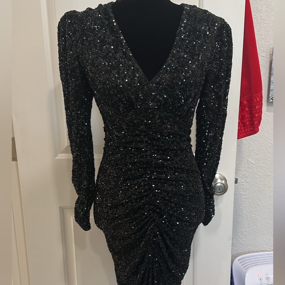 NWT Express sequence v-neck long sleeve cocktail dress size XS